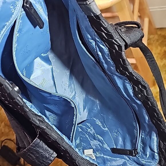 Tote Bag by Vera Wang Woven Black Side and Back Pocket Magnetic closure - Picture 5 of 9